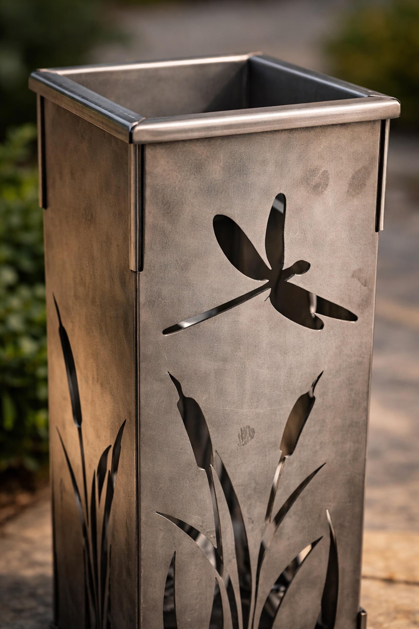 Solar Address Column Light, Modern Outdoor House Number Sign, Illuminated Address Post for Yard Pathway