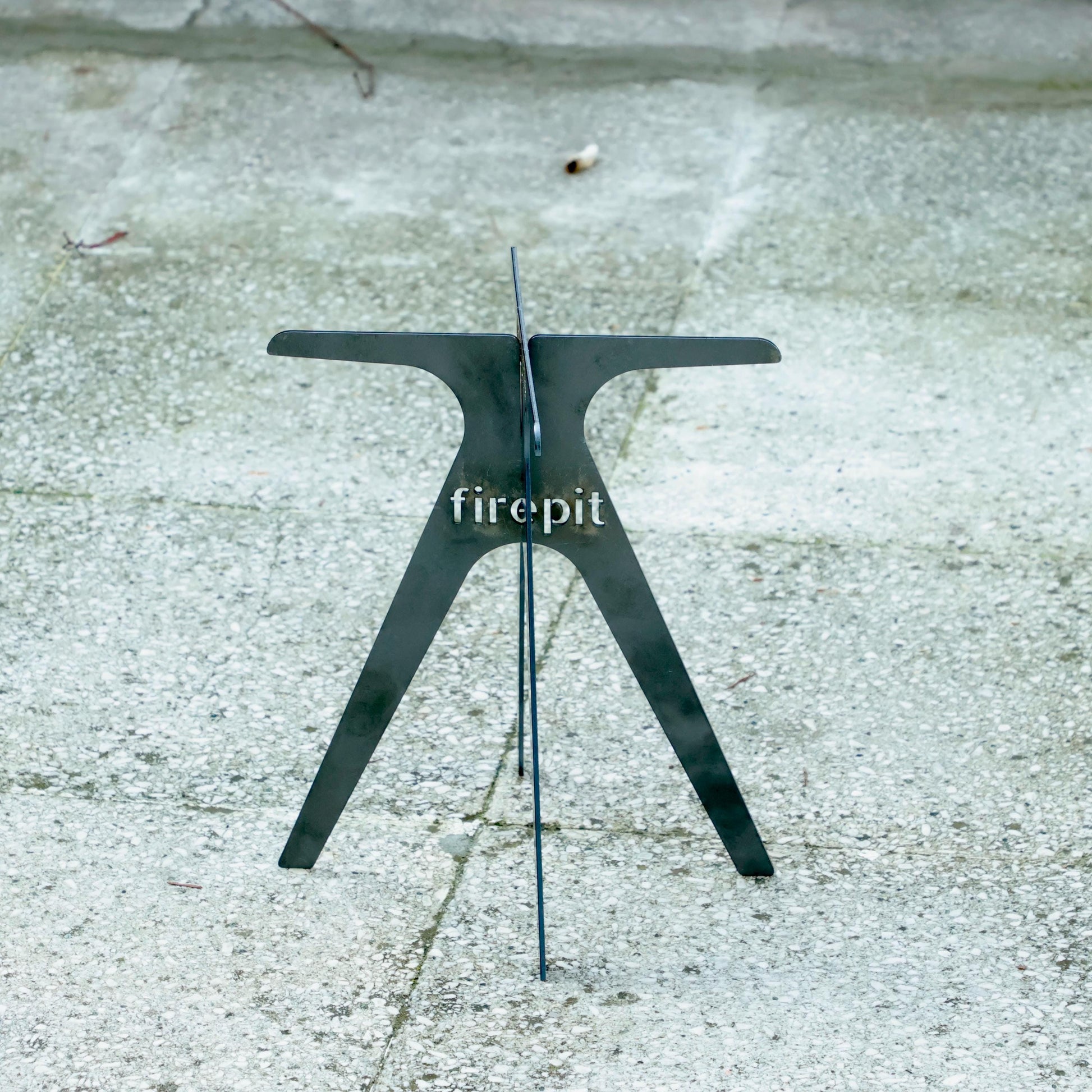 Vertical Fire Pit Grate, Heavy-Duty Campfire Stand, Log Holder for Bonfires, Fire Pit Stand for Camping, Wood Fire Starter Rack