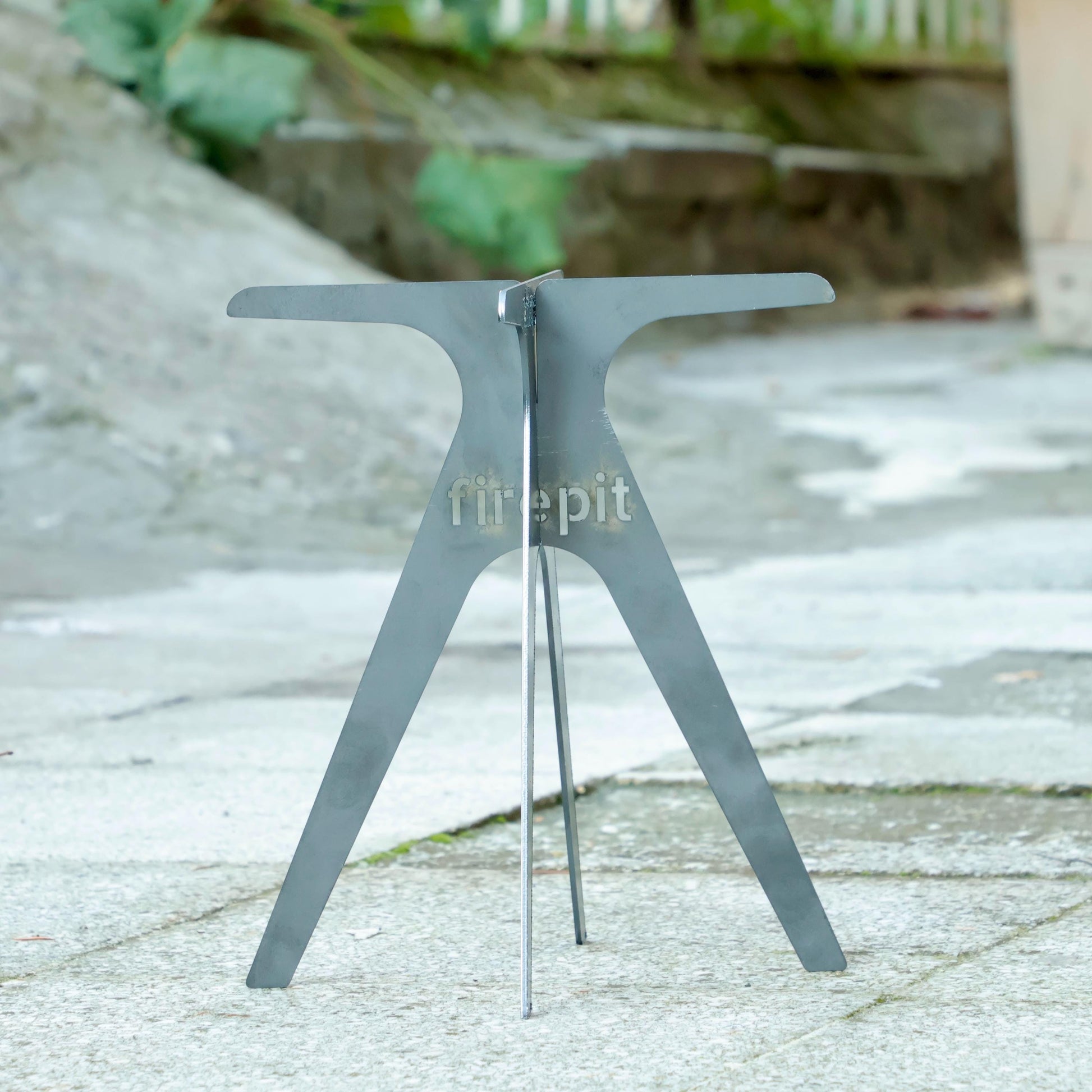 Vertical Fire Pit Grate, Heavy-Duty Campfire Stand, Log Holder for Bonfires, Fire Pit Stand for Camping, Wood Fire Starter Rack