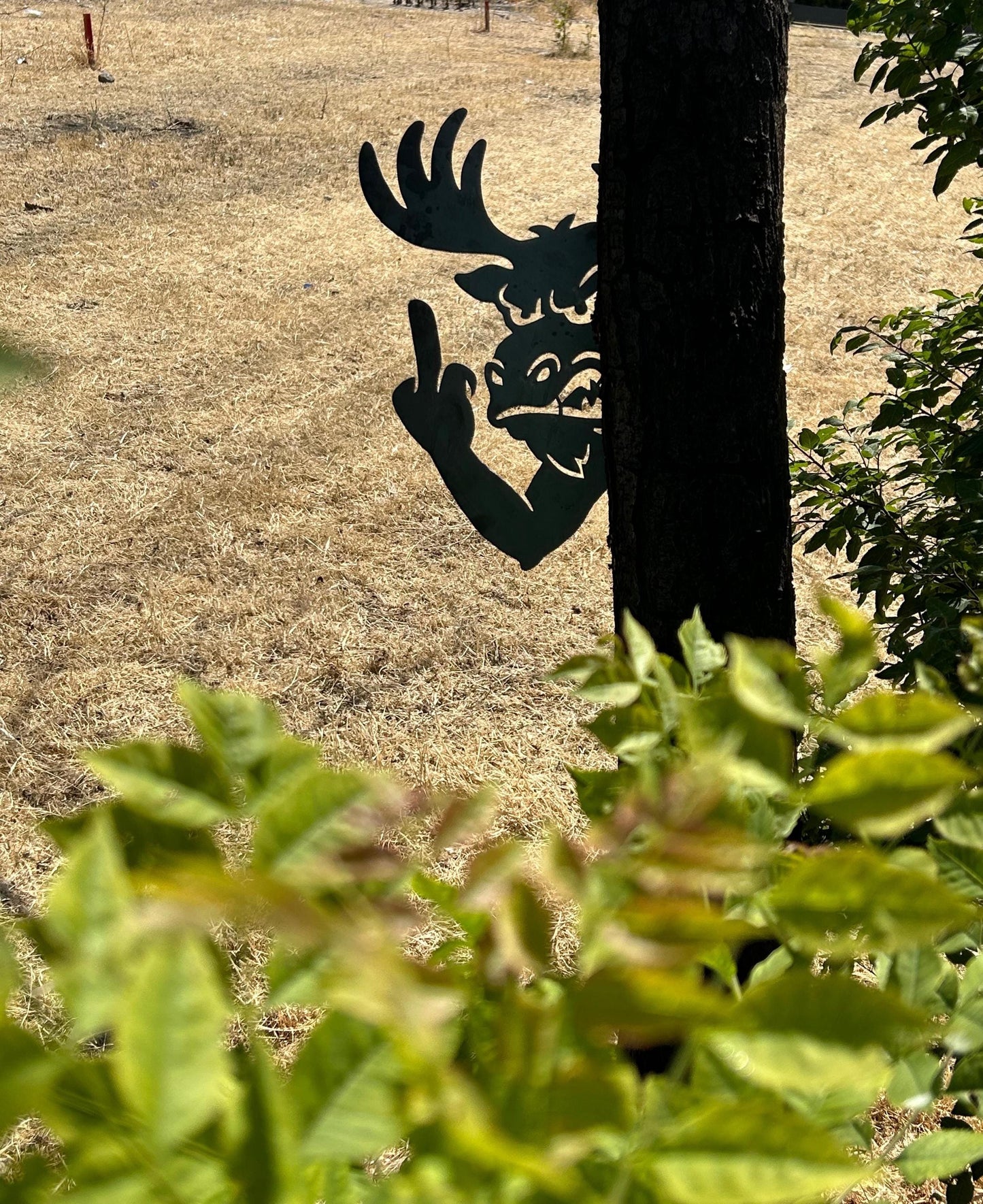 Peek-a-Boo Moose Metal Sign, Funny Deer Tree Yard Decor, Premium 14 Gauge Steel Outdoor Wall Art, Cheeky Prank Cutout Gift for Him